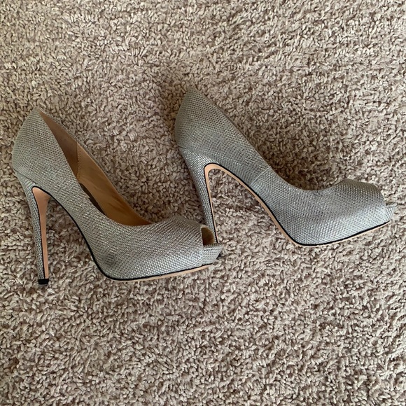 Badgley Mischka formal heels - Picture 4 of 6
